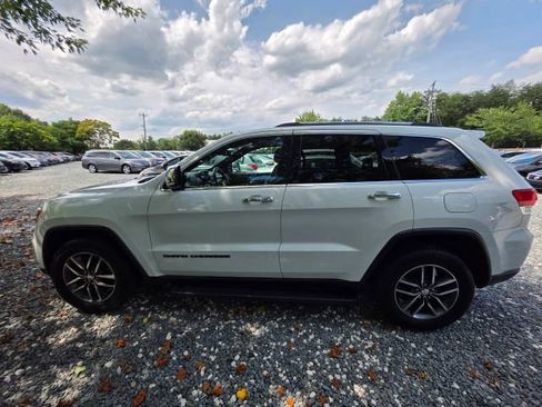 Used 2017 Jeep Grand Cherokee Limited RWD image 8