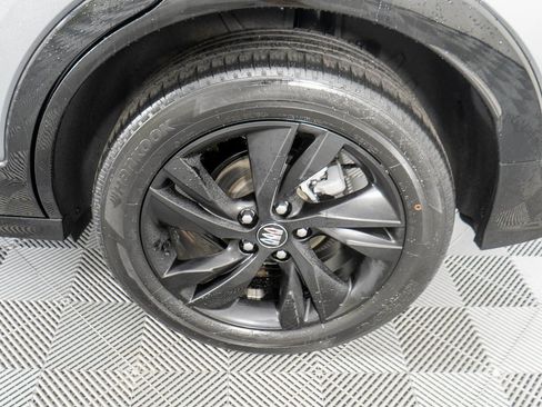 Used 2024 Buick Encore GX Sport Touring image 25