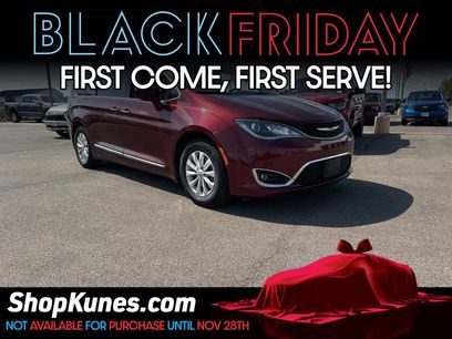 Used 2017 Chrysler Pacifica Touring-L