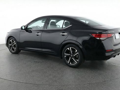 Used 2025 Nissan Sentra SV FWD image 6