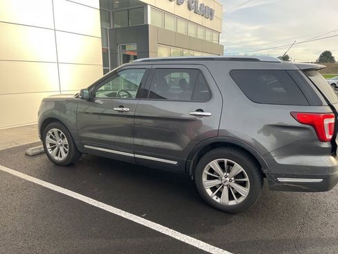 Used 2019 Ford Explorer Limited w/ Class III Trailer Tow Package image 3