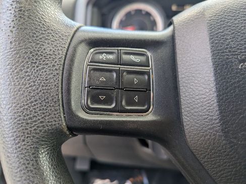 Used 2020 RAM 1500 Classic SLT image 26