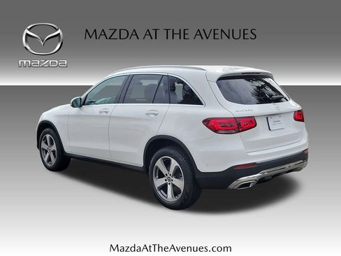 Used 2022 Mercedes-Benz GLC 300 4MATIC w/ Premium Package Lite image 5