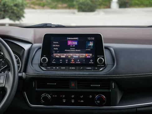 Used 2021 Nissan Rogue S FWD image 13