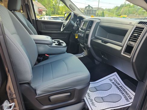 Used 2017 RAM 3500 Tradesman w/ Chrome Appearance Group image 47