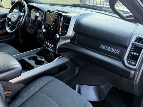 Used 2022 RAM 2500 Big Horn w/ Night Edition AWD/4WD image 17
