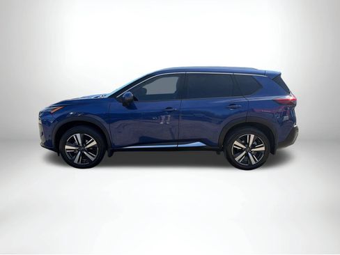 Used 2023 Nissan Rogue SL w/ SL Premium Package FWD image 3