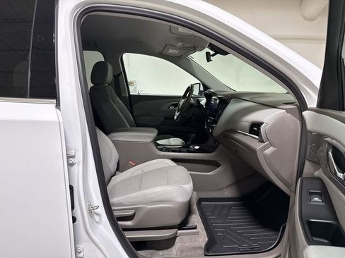 Used 2020 Chevrolet Traverse LT AWD/4WD image 21