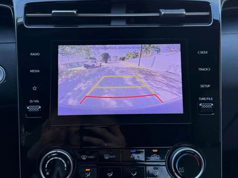 Used 2022 Hyundai Santa Cruz SEL image 10