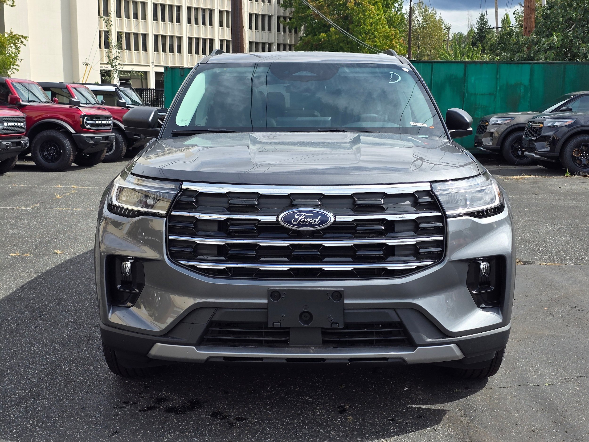 New 2026 Ford Explorer Active w/ Active Comfort Package AWD/4WD image 2