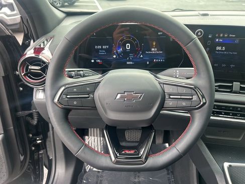 Used 2025 Chevrolet Equinox RS image 28