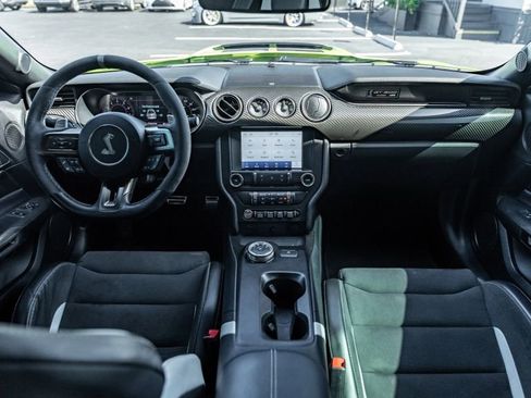 Used 2020 Ford Mustang Shelby GT500 w/ Technology Package image 22