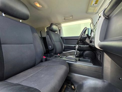 Used 2007 Toyota FJ Cruiser 2WD image 15