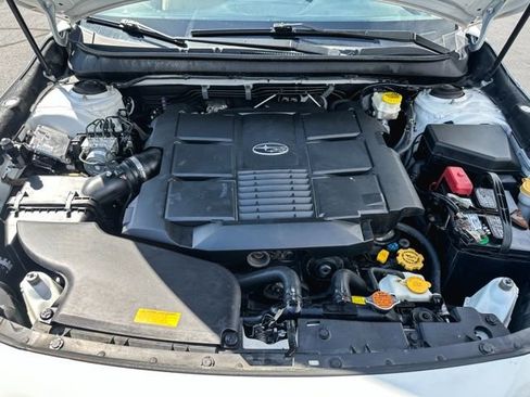 Used 2016 Subaru Outback 3.6R Limited AWD/4WD image 12