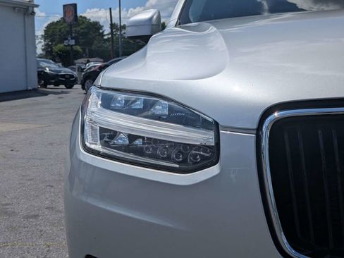 Used 2018 Volvo XC90 T5 Momentum w/ Convenience Package FWD image 10