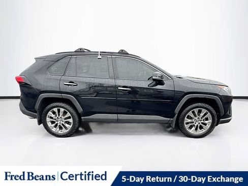 Used 2021 Toyota RAV4 Limited AWD/4WD image 9
