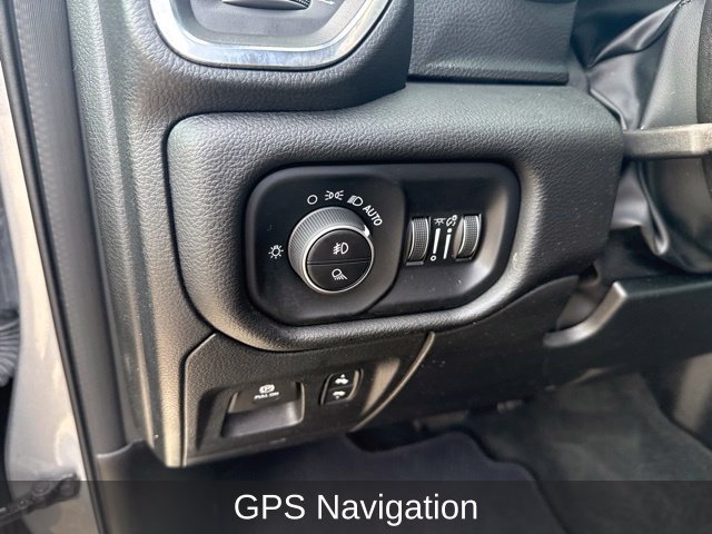 Used 2024 RAM 1500 Laramie AWD/4WD image 12