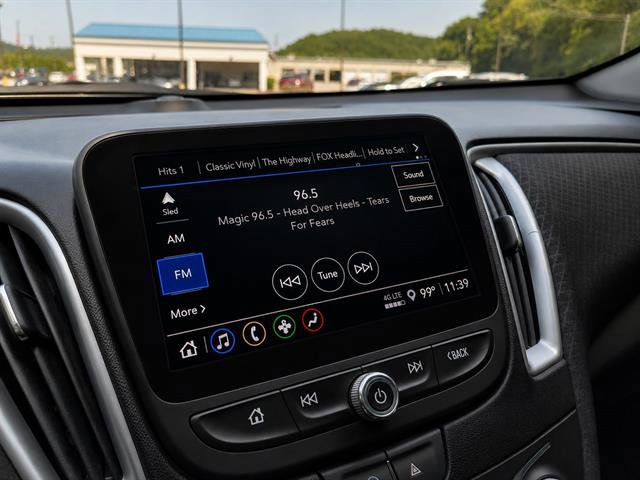 Used 2023 Chevrolet Malibu LT FWD image 15