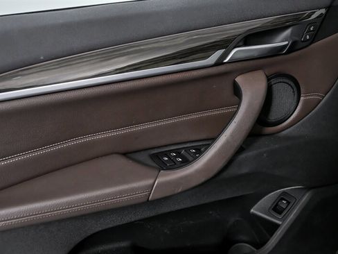 Used 2017 BMW X1 xDrive28i image 15