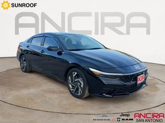 Used 2024 Hyundai Elantra SEL w/ Convenience Package video 1