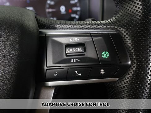 Used 2023 Mitsubishi Outlander SE Black Edition image 4