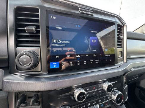 New 2025 Ford F250 Platinum image 16