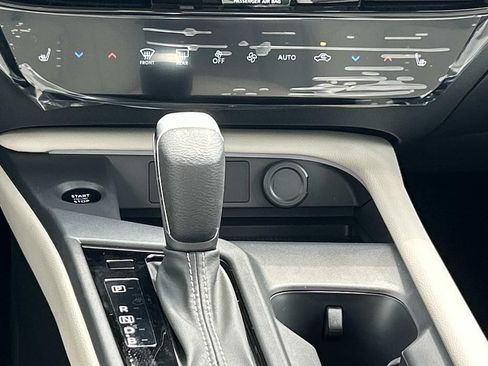 New 2026 Nissan Sentra SL w/ Floor Mat Package FWD image 27