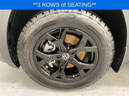 Certified 2024 Volkswagen Atlas Peak Edition SEL image 10