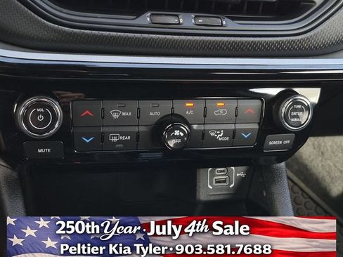 Used 2025 Jeep Compass Trailhawk w/ Trailhawk Elite Group AWD/4WD image 39