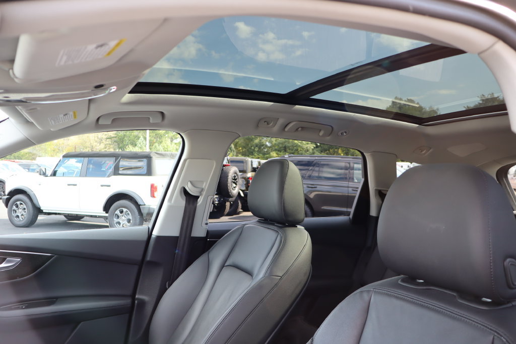 Used 2024 Audi Q7 3.0T Premium Plus AWD/4WD image 5