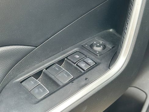 Used 2024 Toyota RAV4 XLE w/ Convenience Package AWD/4WD image 25