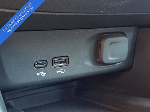 Used 2025 Buick Envista Sport Touring w/ Experience Buick Package FWD image 23