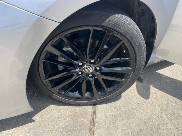 Used 2022 Toyota Camry XSE FWD image 28