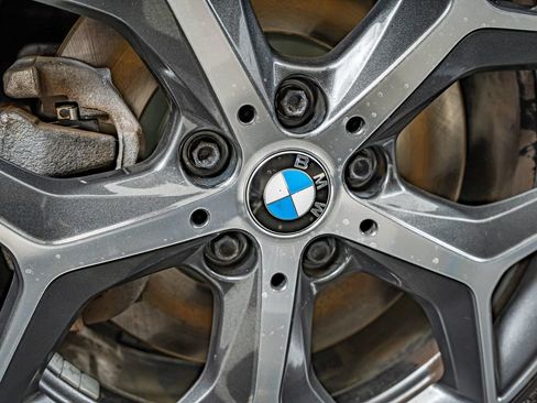 Used 2017 BMW X1 xDrive28i AWD/4WD image 11