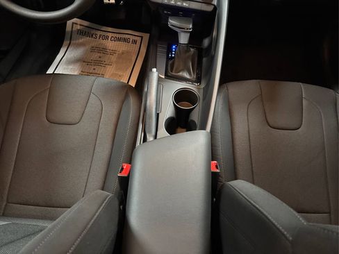 New 2026 Hyundai Elantra SE FWD image 13