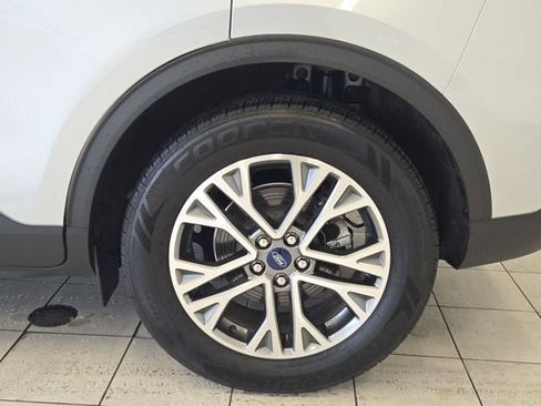 Used 2020 Ford Escape SEL FWD image 13