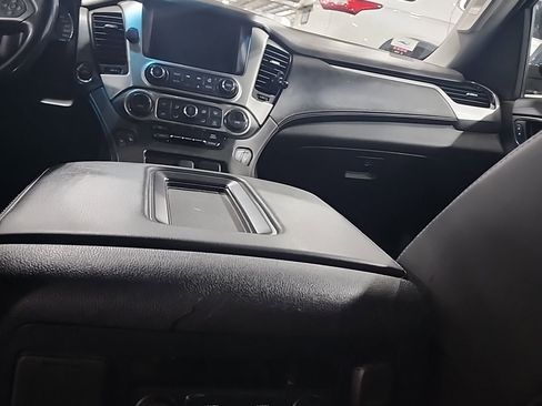 Used 2019 Chevrolet Tahoe LT w/ LT Signature Package image 6