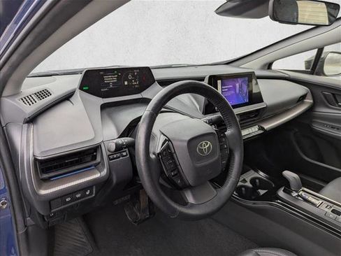 Used 2023 Toyota Prius XLE image 12