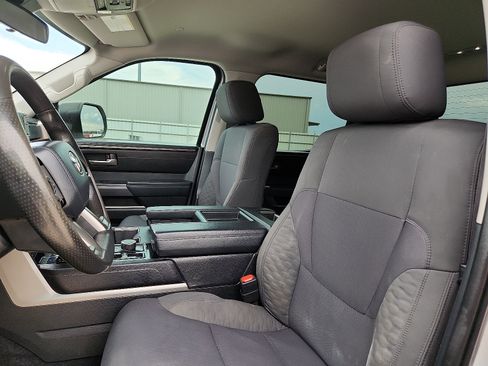Used 2022 Toyota Tundra SR5 AWD/4WD image 14