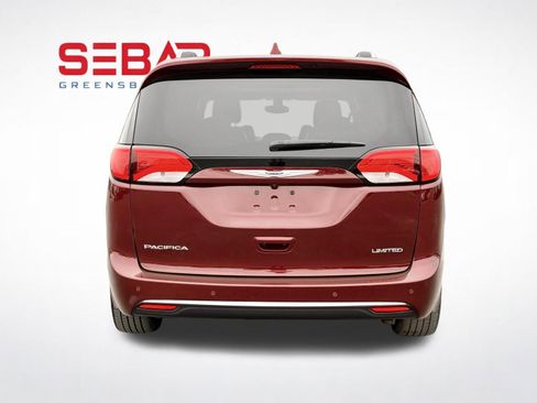 Used 2017 Chrysler Pacifica Limited image 7