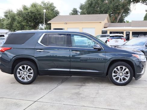 Used 2020 Chevrolet Traverse Premier FWD image 10