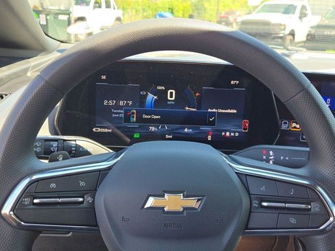 New 2026 Chevrolet Equinox EV LT FWD image 33