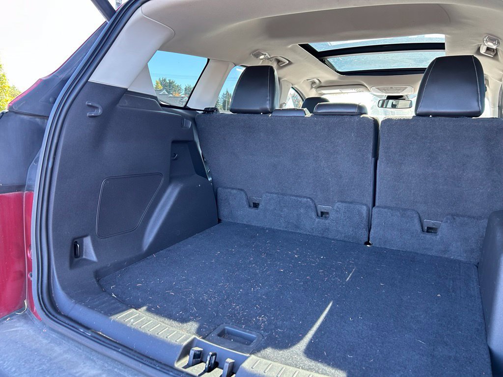 Used 2018 Ford Escape Titanium w/ Ford Safe & Smart Package AWD/4WD image 38