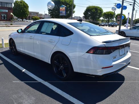 Certified 2024 Honda Accord Sport image 4