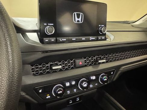 Used 2023 Honda Accord EX image 12