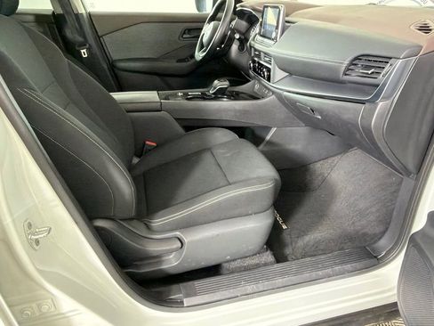 Used 2023 Nissan Rogue S image 13