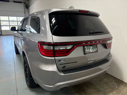 Used 2020 Dodge Durango SXT AWD/4WD image 3