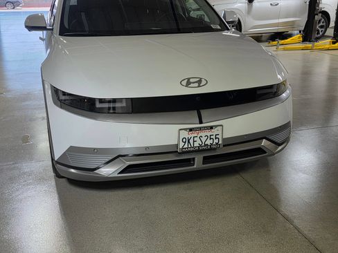 Used 2024 Hyundai Ioniq 5 Limited AWD/4WD image 9