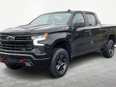 Used 2023 Chevrolet Silverado 1500 LT Trail Boss image 3