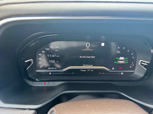 Used 2022 GMC Yukon Denali RWD image 11
